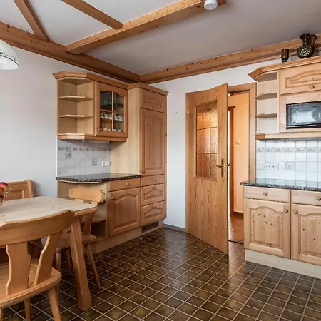 Hébergement de vacances M-house Ganzes Haus Fuer 8 Personen