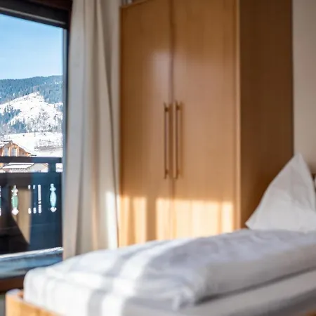 M-house Ganzes Haus Fuer 8 Personen Hébergement de vacances Flachau