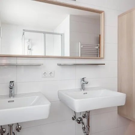 M-house Ganzes Haus Fuer 8 Personen بيت للعطل