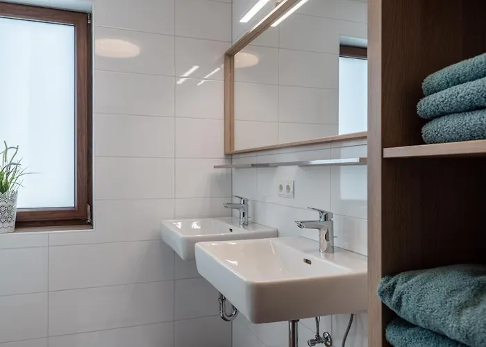 M-house Ganzes Haus Fuer 8 Personen בית נופש פלאכאו